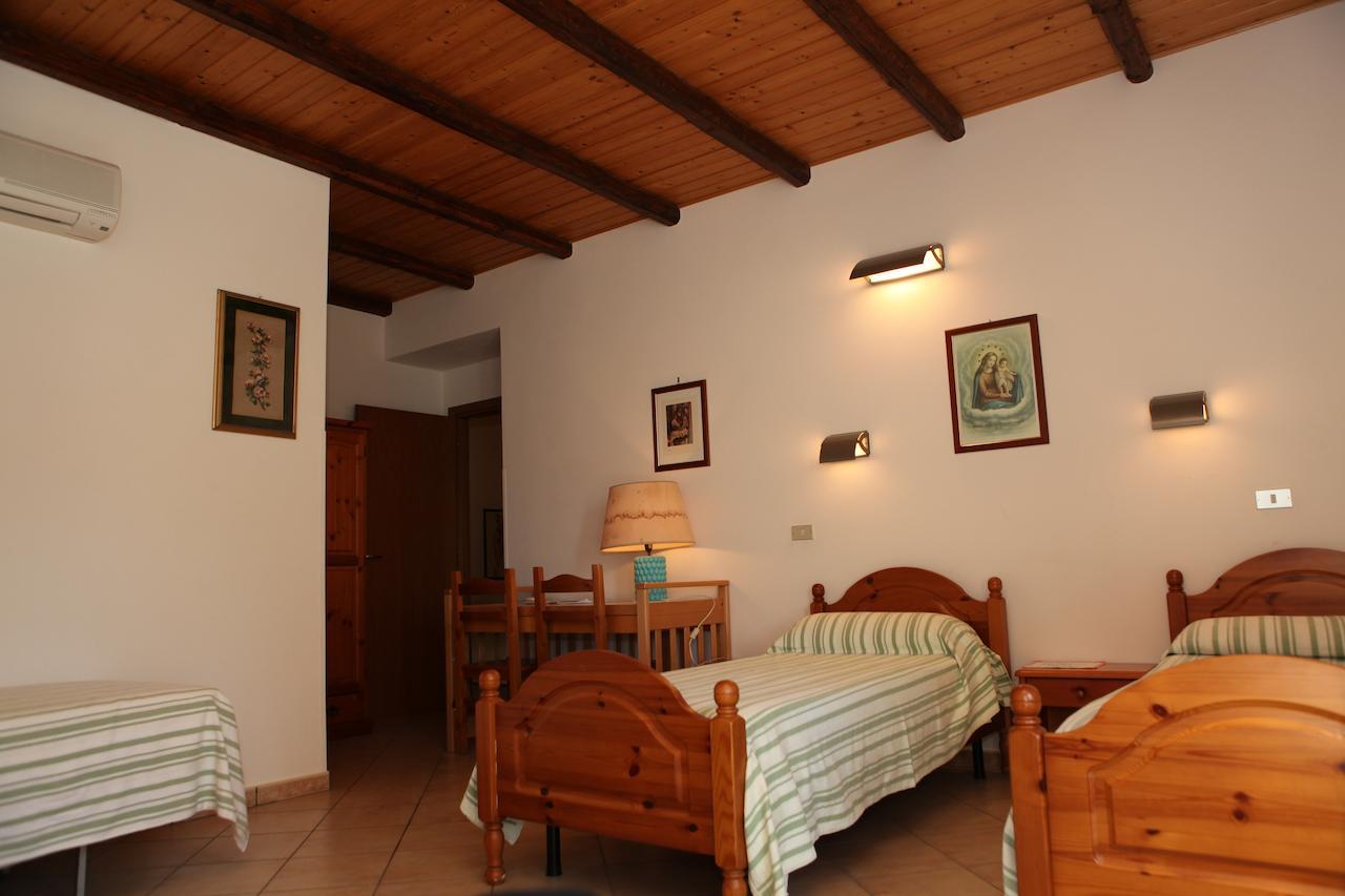 Agriturismo A'Sena-Runcatini Ciminà Rum bild